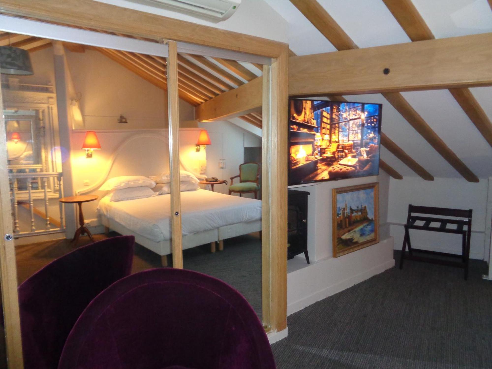 Chambre Double Supérieure - Vue sur Notre-Dame